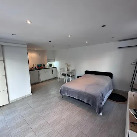 Dépendance Au Sud De Toulouse *